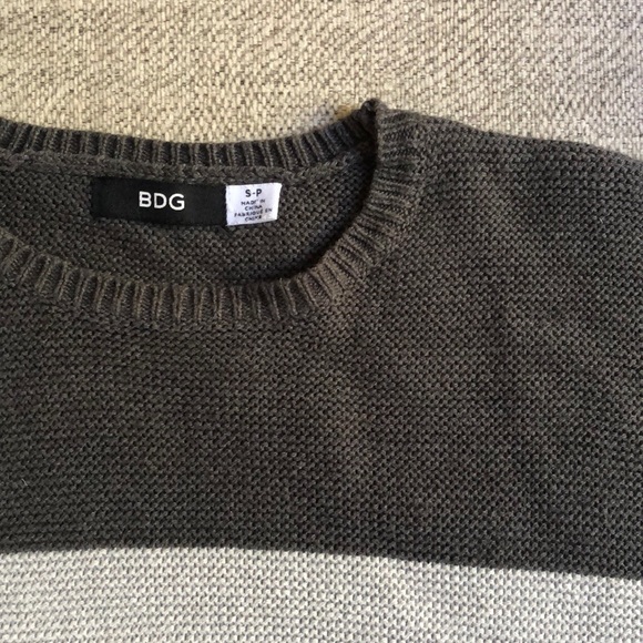 BDG urban Outfitters sweater - Picture 2 of 3